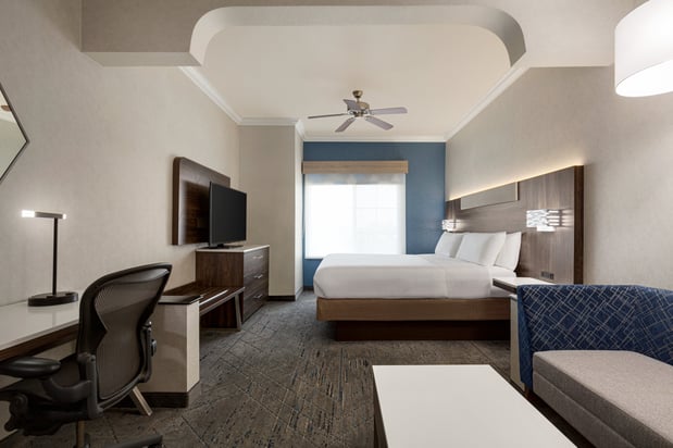 Images Holiday Inn Express & Suites Bakersfield Central by IHG