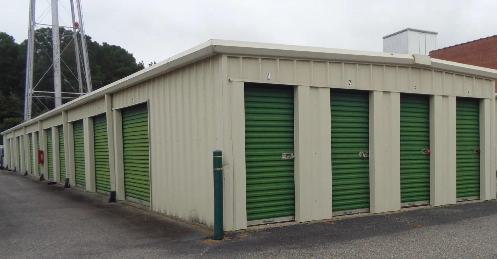 Storage facility with 24/7 access near Shorty's Grill in Loris, South Carolina