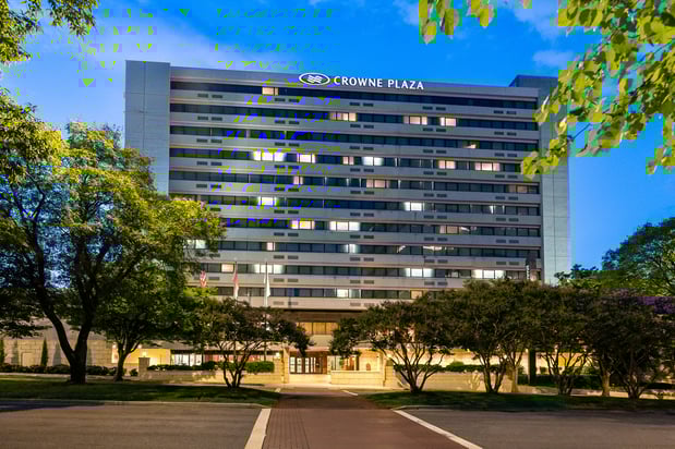 Images Crowne Plaza Knoxville Downtown University by IHG