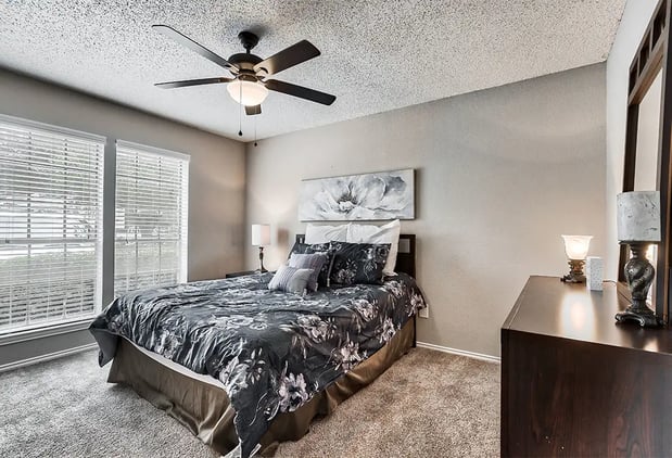 Images The Broadwater at Salado Creek