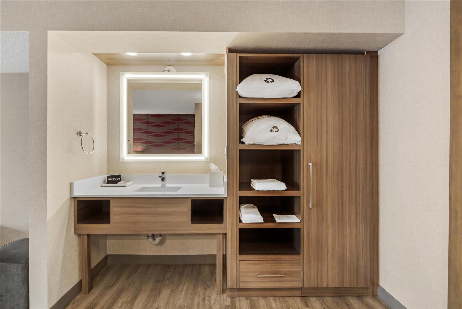 Images Best Western Plus West Edmonton