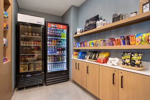 Images Holiday Inn Express & Suites Terre Haute by IHG