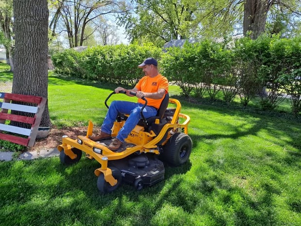 Images 3 Seasons Plantscaping