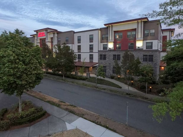 Images Hampton Inn & Suites DuPont
