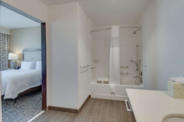 Images Hampton Inn and Suites Los Angeles - Glendale