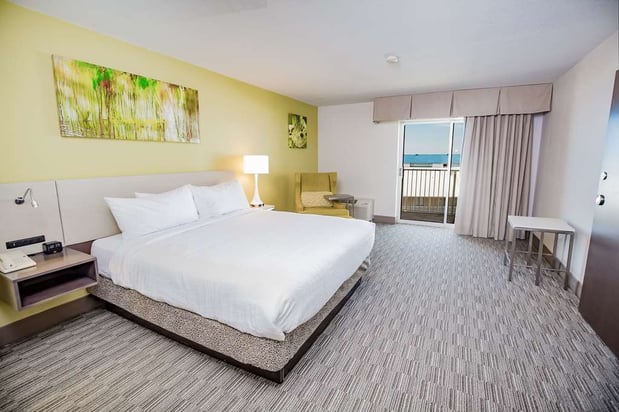 Images Hilton Garden Inn Orange Beach Beachfront