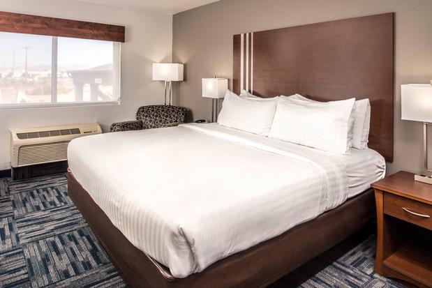 Images Holiday Inn Express & Suites Alamogordo, an IHG Hotel