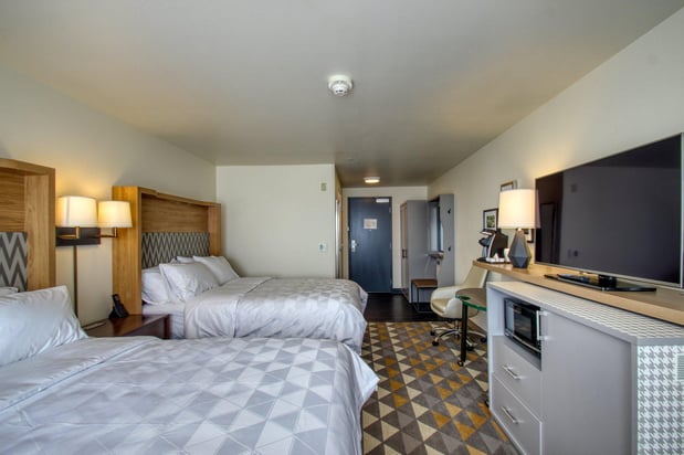 Images Holiday Inn Appleton by IHG