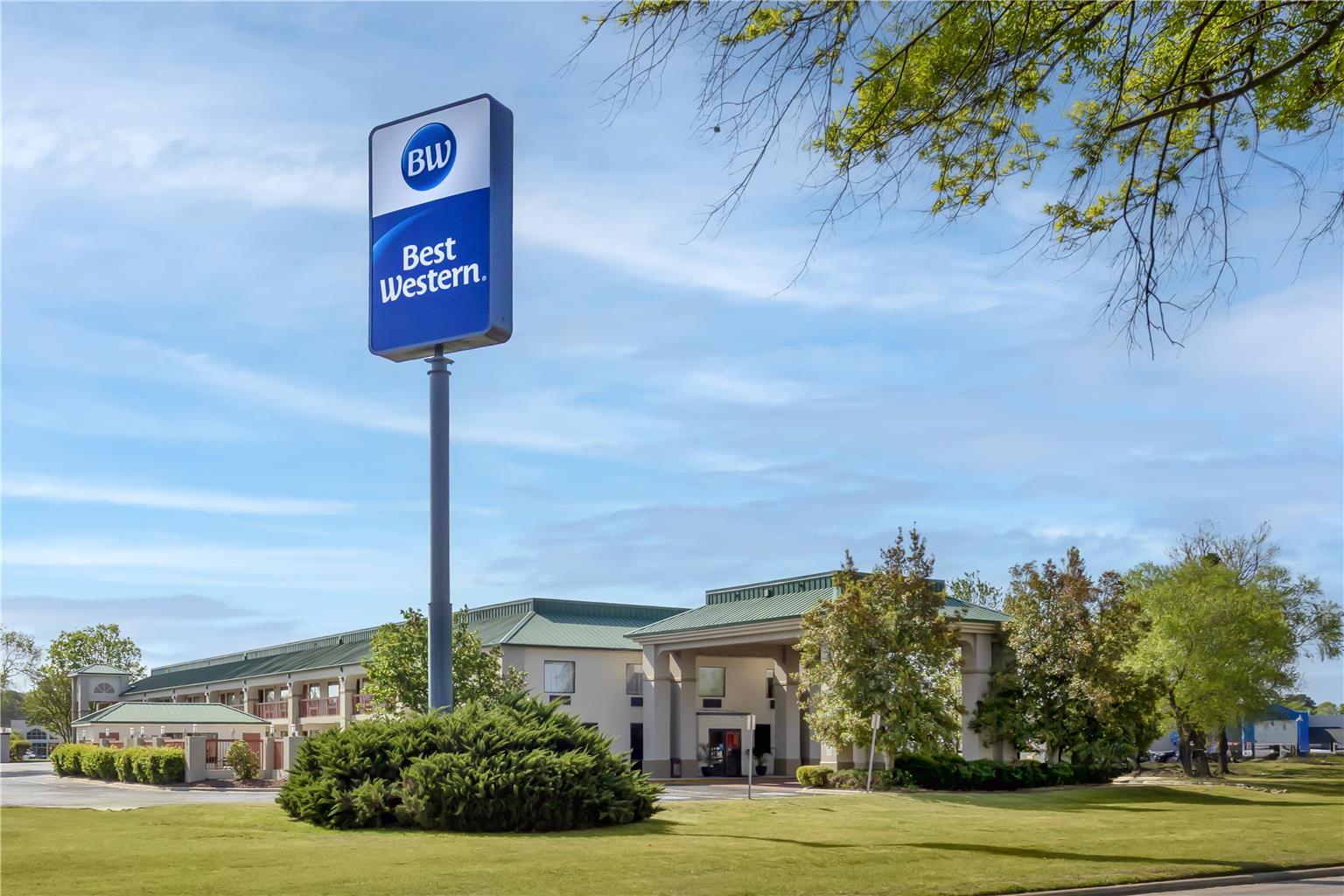 BW Lumberton NC Exterior