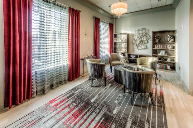 Images Staybridge Suites Columbus OSU-Medical Center by IHG