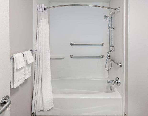 Images Holiday Inn Express & Suites Baton Rouge East by IHG