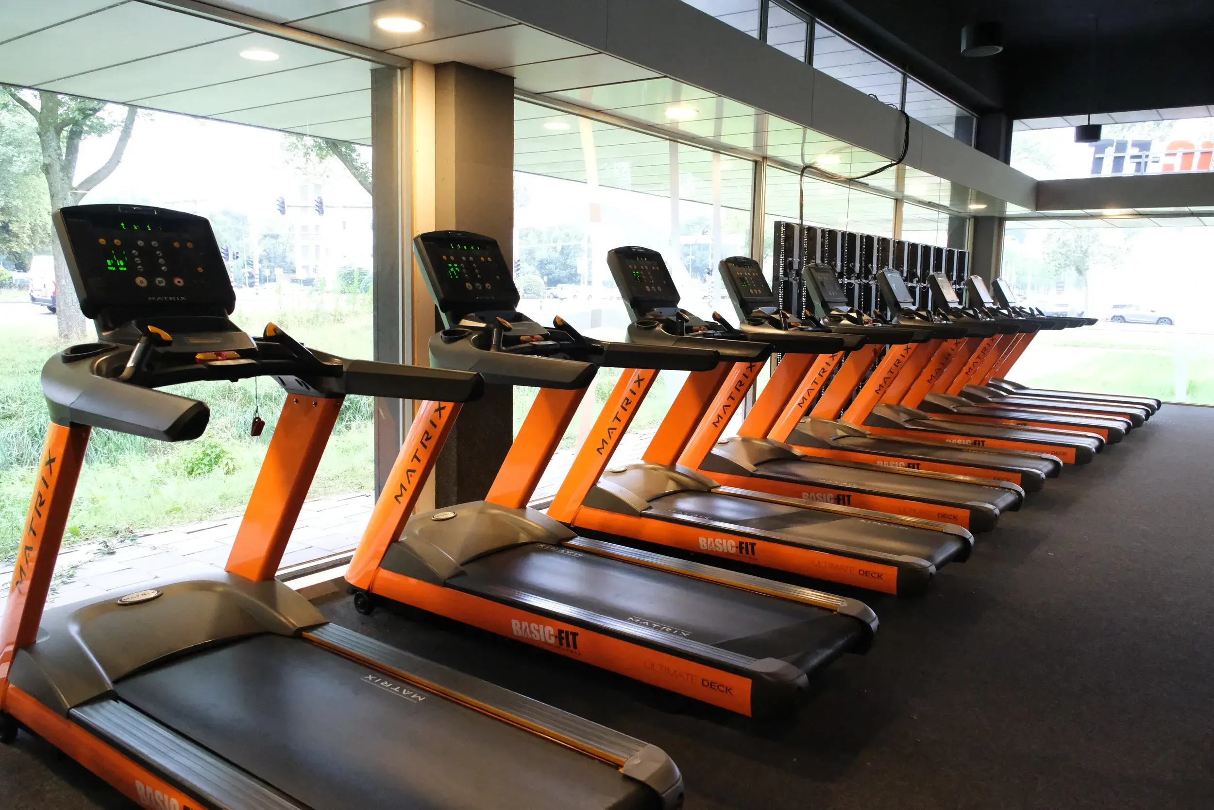 Foto's Basic-Fit 24/7