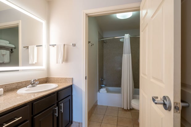 Images Staybridge Suites Houston West/Energy Corridor by IHG