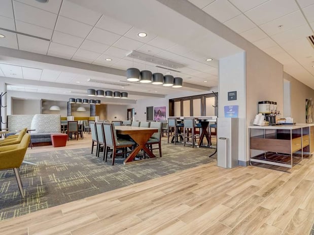 Images Hampton Inn and Suites by Hilton Cincinnati Midtown Rookwood