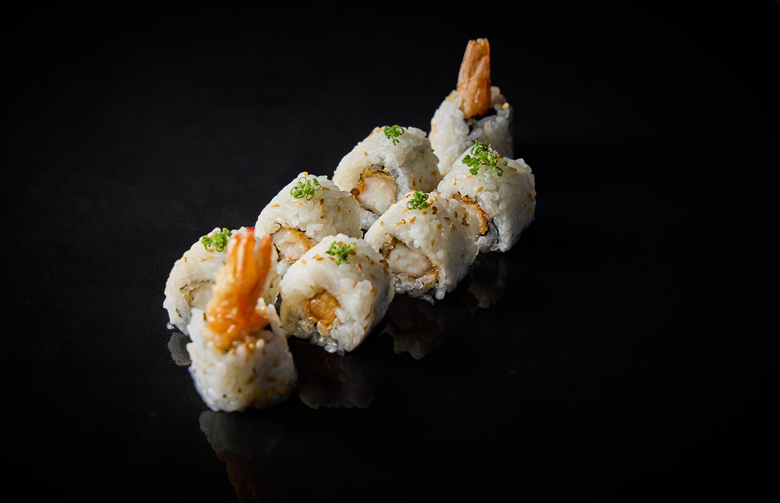 8 at The Londoner, Crispy Tiger Prawn Maki Roll with a Cool & Creamy Spiced Mayonnaise
