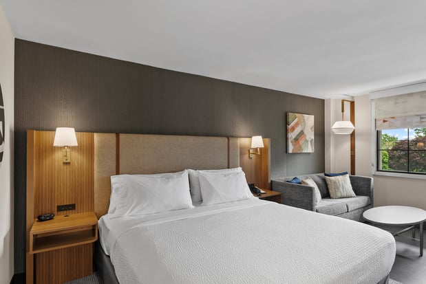 Images Holiday Inn Niagara Falls State Park Entry by IHG