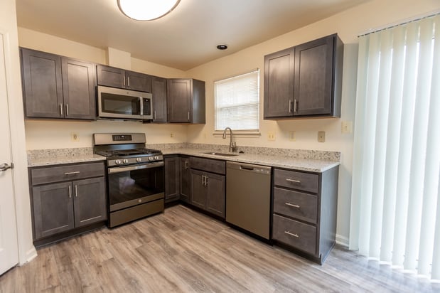 Images Carlson Woods Townhomes