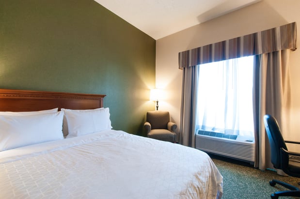 Images Holiday Inn Express & Suites Hagerstown by IHG