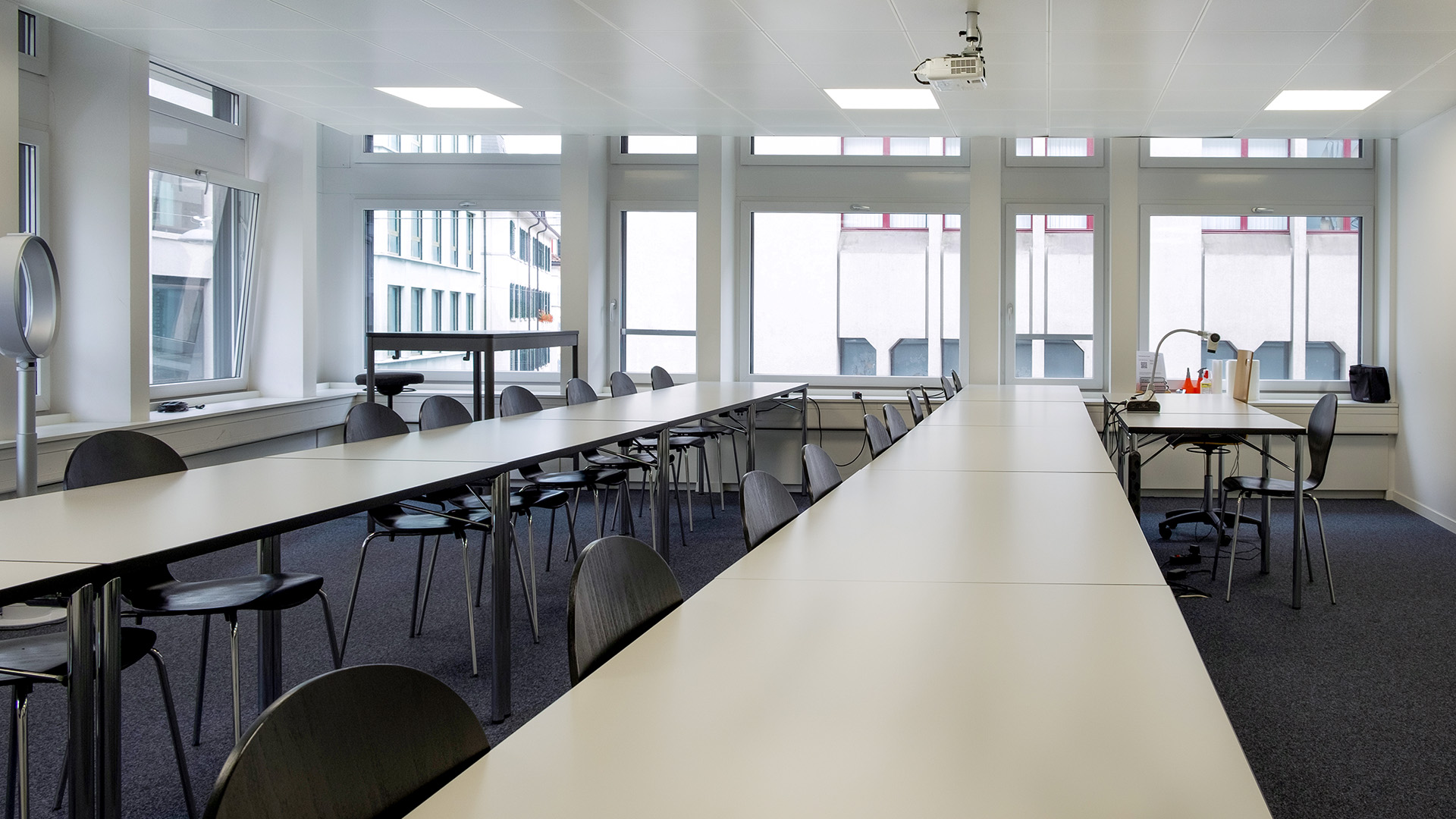 WISS Schulen für Wirtschaft Informatik Immobilien, Oberer Graben 26 in St. Gallen