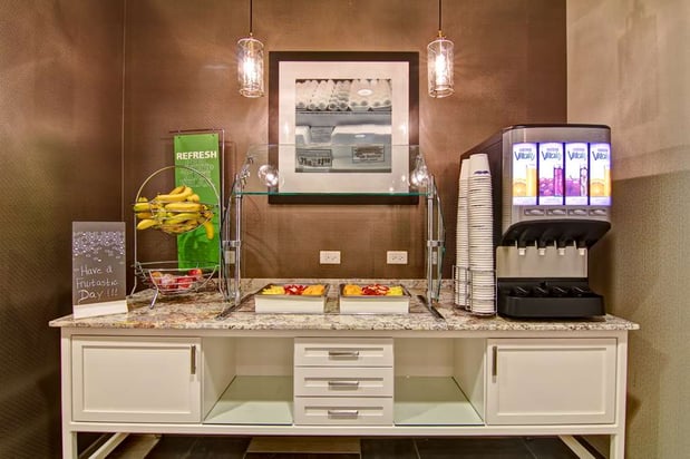 Images Hampton Inn & Suites Cincinnati-Downtown