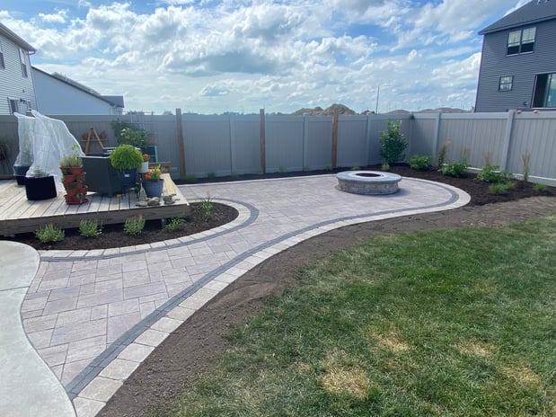 Images Krueger Lawn and Landscape