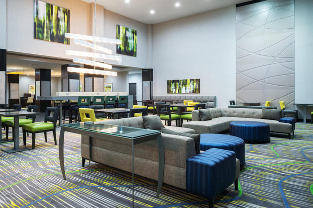 Images Holiday Inn Express & Suites Norman by IHG