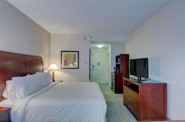 Images Hilton Garden Inn Norwalk
