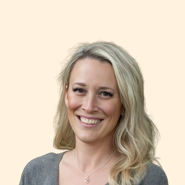 Images Holly Bates, Counselor