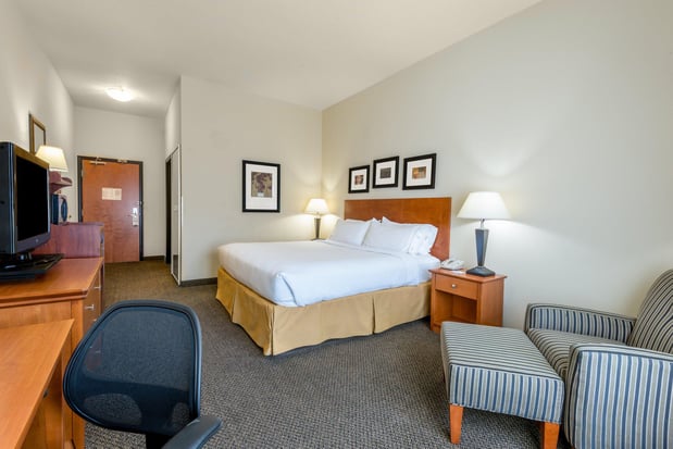 Images Holiday Inn Express & Suites Vernal - Dinosaurland by IHG
