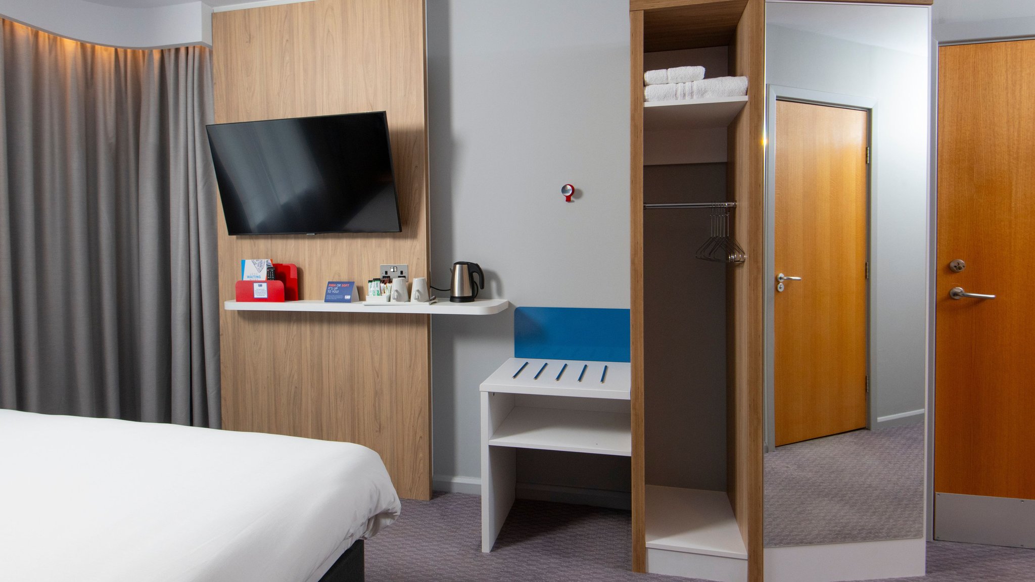 Images Holiday Inn Express Burton Upon Trent by IHG