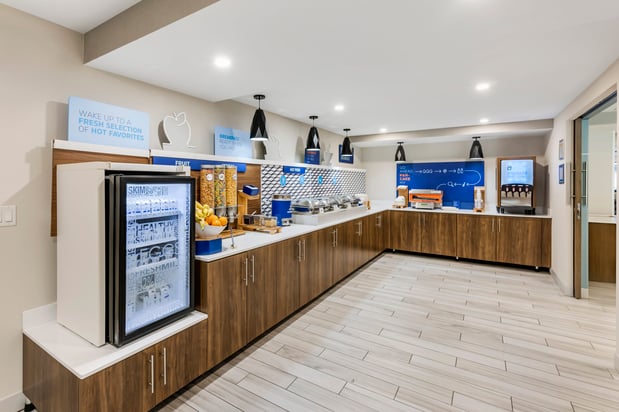 Images Holiday Inn Express Chicago-Downers Grove by IHG