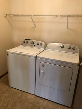 Images Royal Oaks Apartments