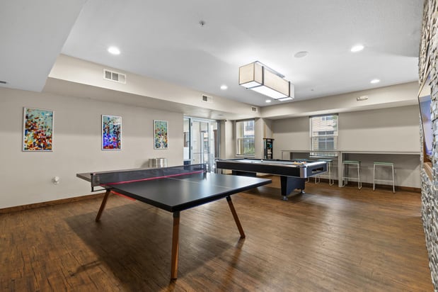 Images 2nd Avenue Centre