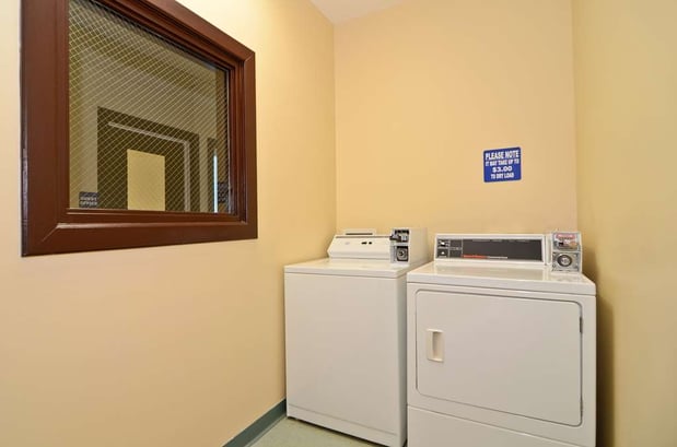 Images Best Western Gas City