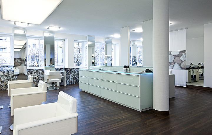 Laraia Hairlive, Karlstr.  1 in Reutlingen