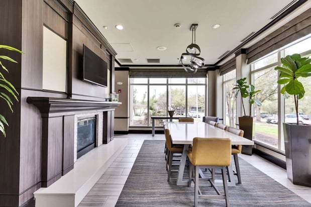 Images Hilton Garden Inn Austin NW/Arboretum