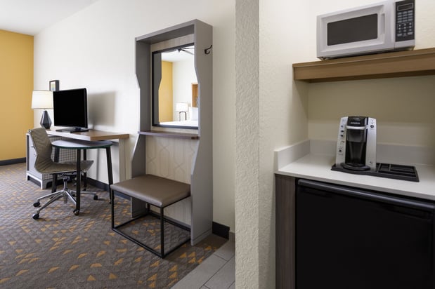 Images Holiday Inn Pearl - Jackson Area by IHG