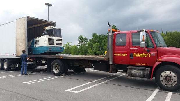 Images Gallagher's Towing & Auto