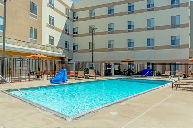 Images Hampton Inn & Suites Riverside/Corona East