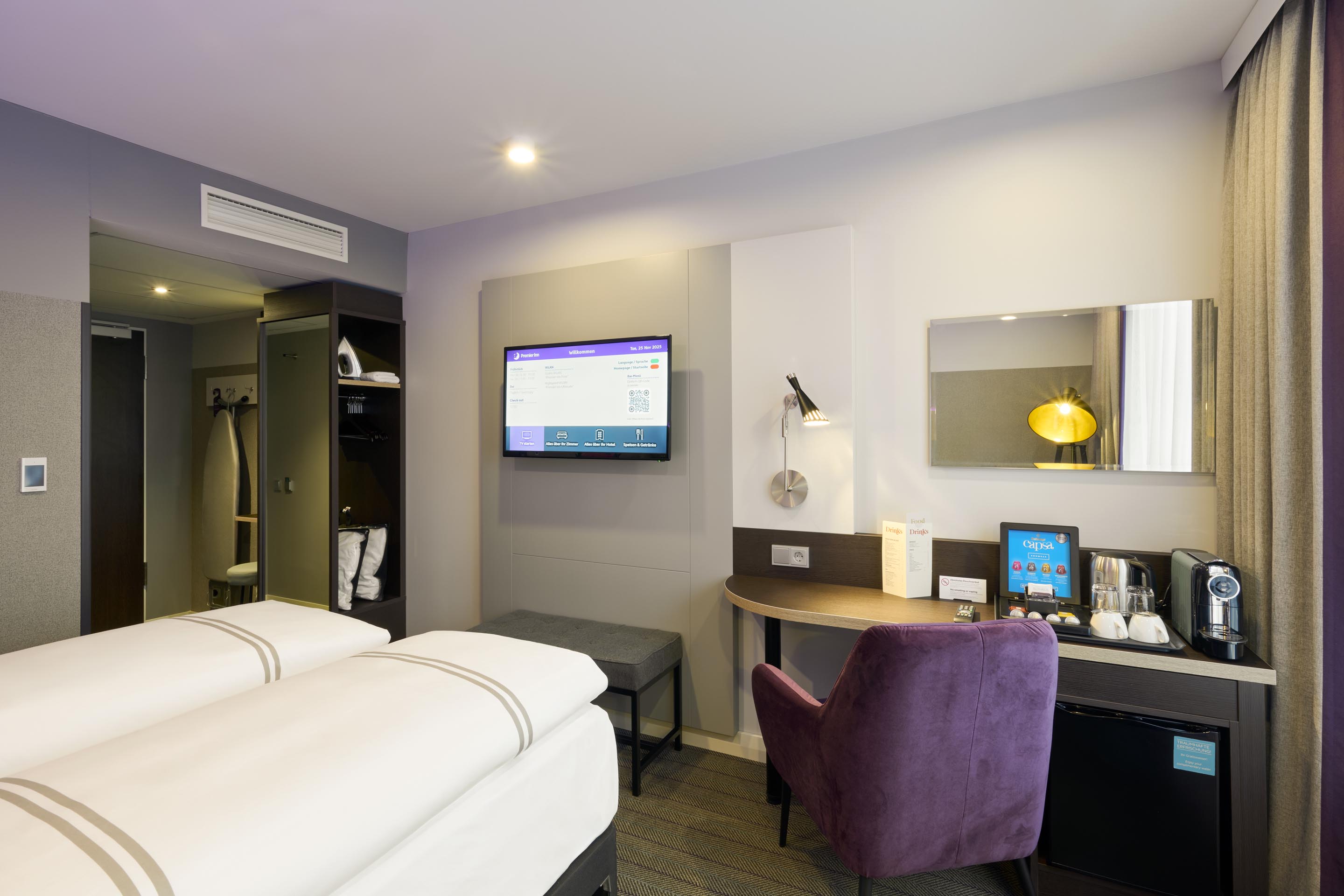 Premier Inn Stuttgart Zuffenhausen Hotel, Strohgäustraße 11 in Stuttgart