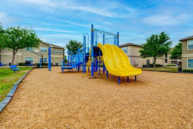 Images Legacy of Cedar Hill Apartments & Townhomes
