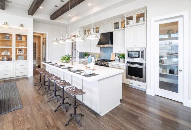 Images Toll Brothers at Lakeview Estates