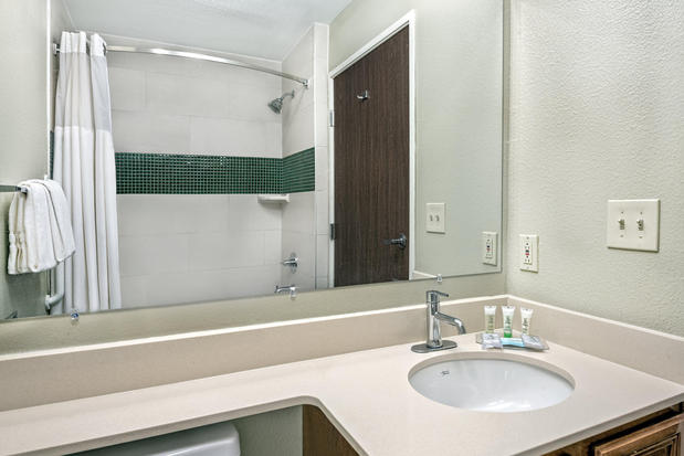 Images Staybridge Suites Lubbock - University Area by IHG