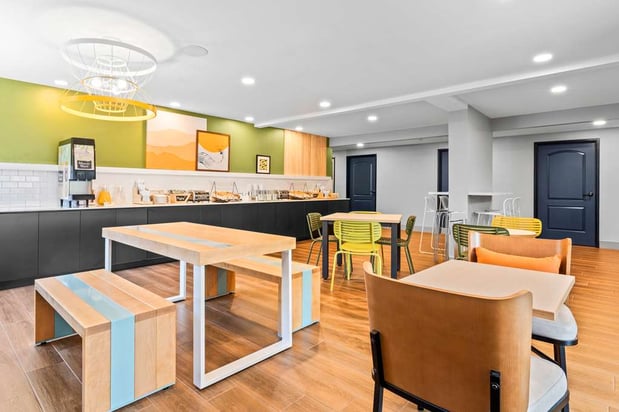 Images Spark by Hilton Modesto