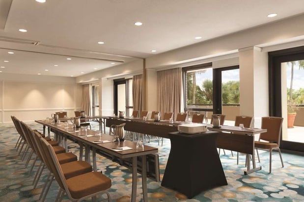 Images Hilton Miami Airport Blue Lagoon
