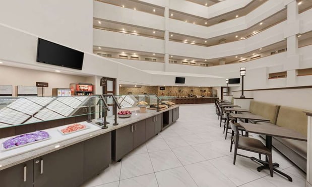 Images Embassy Suites by Hilton Milwaukee Brookfield