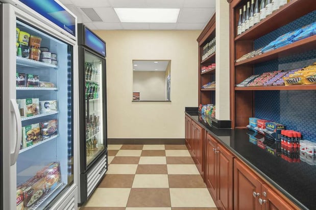 Images Hampton Inn & Suites Macon I-75 North