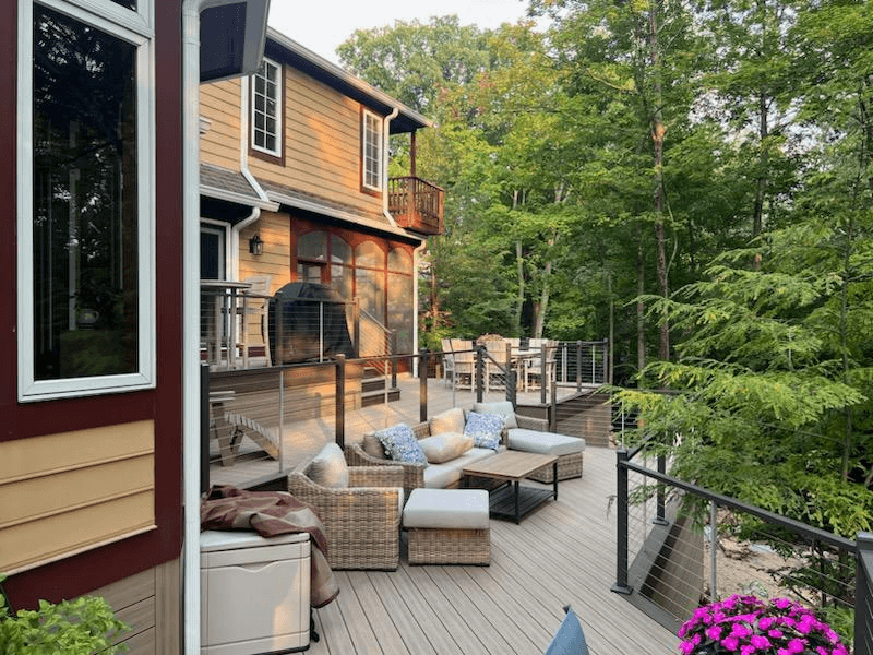 Deck & Patio