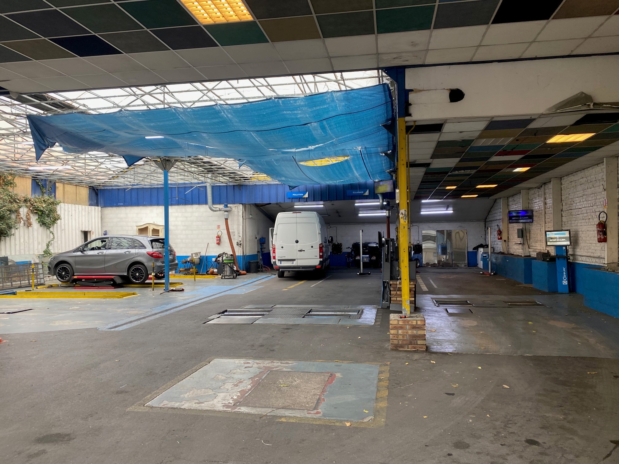 Surface de Contrôle Surface de Contrôle