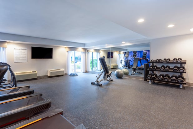 Images Holiday Inn Express Clearwater East - Icot Center by IHG
